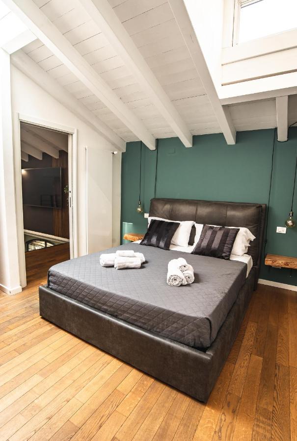 Luxury Industrial Apt Vicino Al Centro Con Garage Brescia Exterior foto